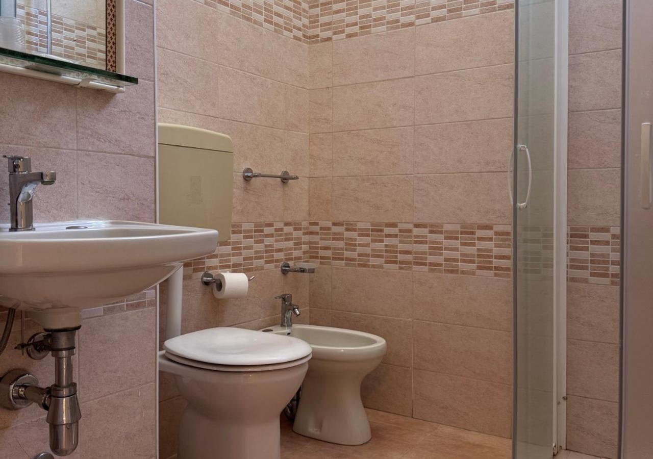 Hotel Riviera Nuova Gestione Каттоліка Екстер'єр фото